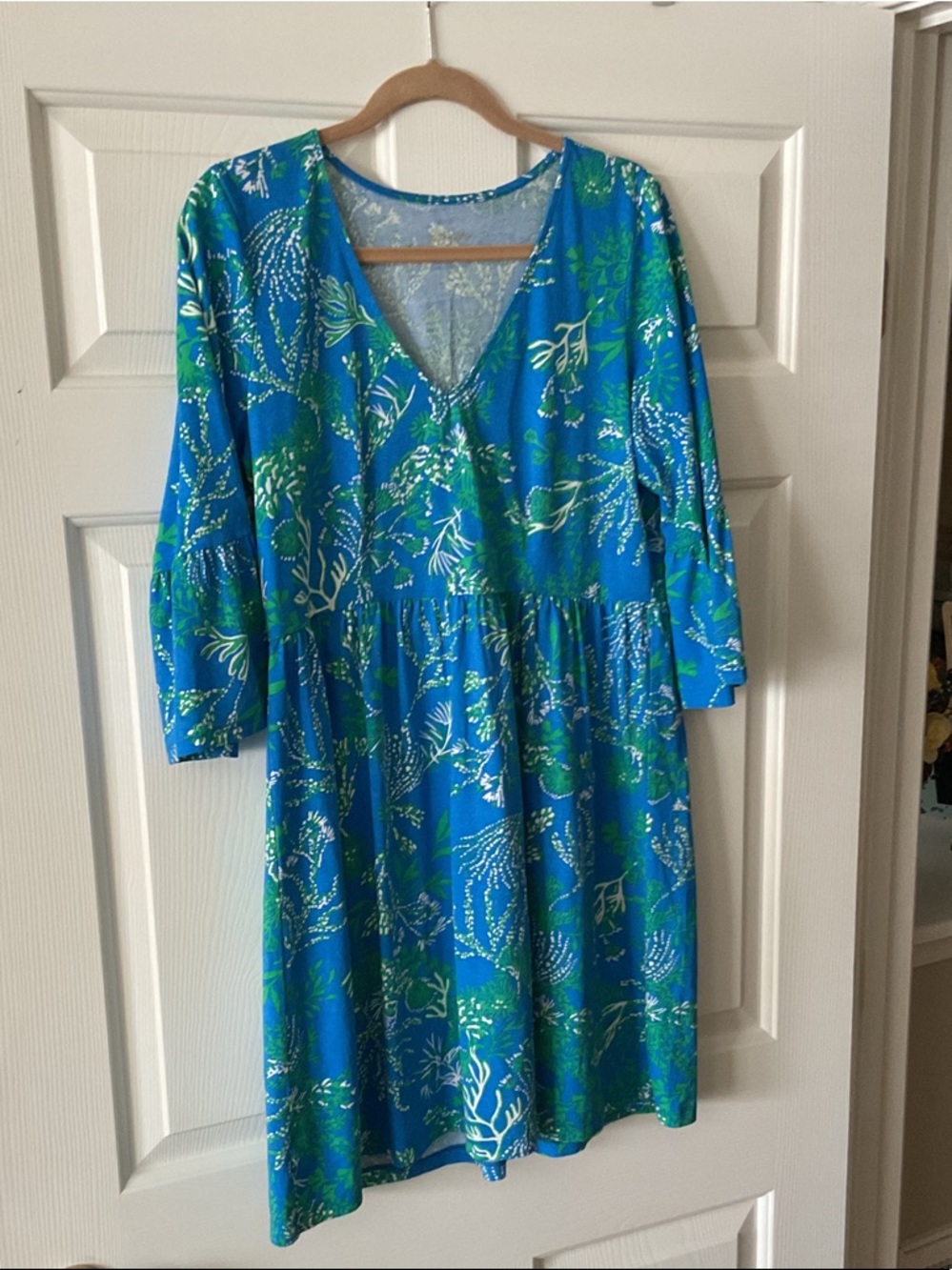 Lilly Pulitzer Blue & Green V-Neck Floral Long Sleeve Dress